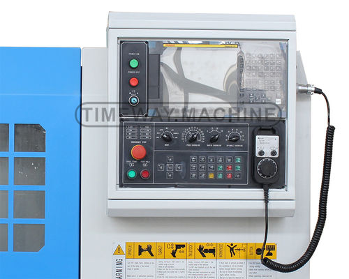 550 mm larghezza del letto Torno orizzontale CNC economico per lavorazioni precise e velocità elevata