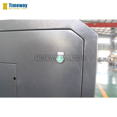 Precisione 82mm Spindle Bore CNC Lathe Machine con tipo di letto piatto multifunzionale