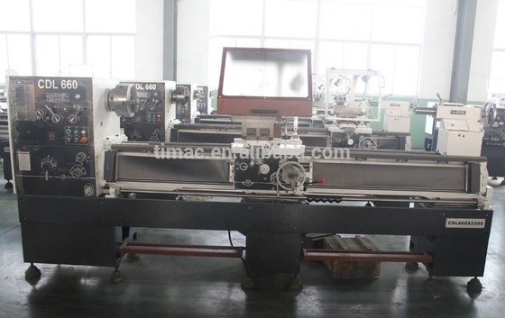 Aggiornare a 105mm Spindle Bore Universal Metal Center Lathe per prestazioni migliori