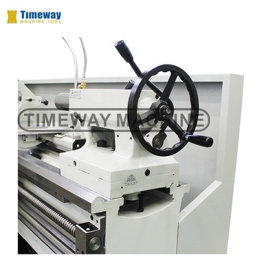Altamente raccomandato 1640 Gear Head Gap Bed Lathe con 75mm Tailstock Quill Diametro