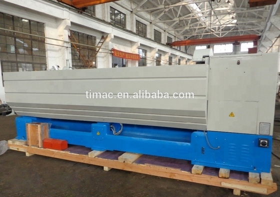 Max. swing over gap 900mm Universal Precision Gap-bed or Bench Lathe / Tornos CL-660 per impianti di produzione