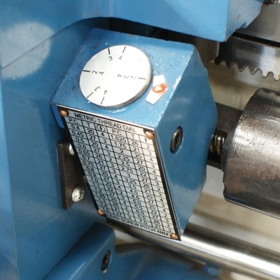 T-1440B Torno motore con testa di ingranaggio di precisione con diametro d'oscillazione di 220 mm