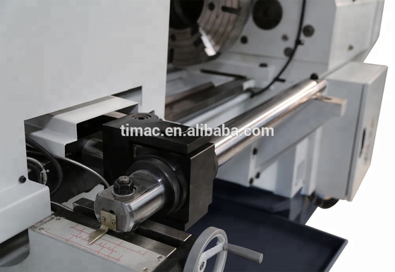 3 Meter Conventional Double Chuck Lathe Machine per e Max. Lungozza girata di 3000 mm