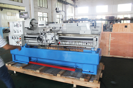 2720x1120x1700mm Universal Gap Bed Lathe o Torno CL-410 CL-460 Potenza del motore a fusione di 5,5 kW