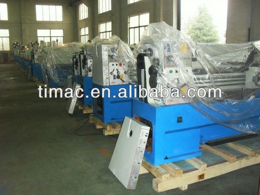 Torno centrale a foratura a fusione da 52 mm per Max. Lunghezza girata di 1500 mm CM-400x1000 CM-400x1500