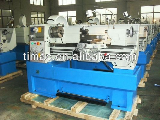 Torno centrale a foratura a fusione da 52 mm per Max. Lunghezza girata di 1500 mm CM-400x1000 CM-400x1500