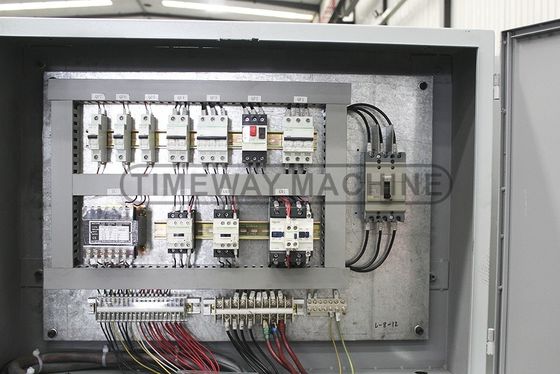 3900 KG Peso 3725x1473x1622 mm Motore a caldo Torniera Metallica per taglio di filo