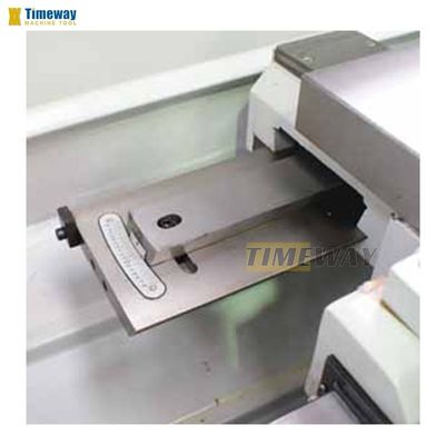 Capacità di lavorazione della luce Torno manuale di precisione per tornitura multifunzionale 1,5 kW