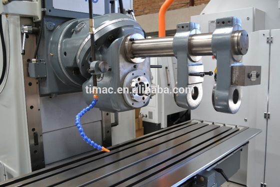 BM715 Fresatrici universali per la lavorazione di pezzi di media e grande dimensione