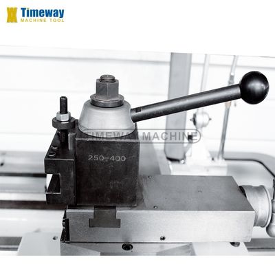 2200/2750/3250x1080x1370 Alta rigidità testa di ingranaggio macchina a tornio a letto aperto per il vostro laboratorio