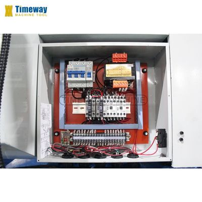 Torno meccanico di precisione a divario orizzontale, torno manuale per fabbricazione industriale