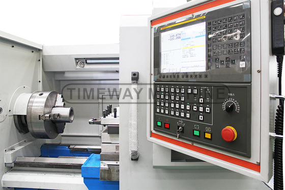 QK-200 CNC Pipe Thread Lathe Machine con 4 stazioni utensili e sistema di controllo FANUC