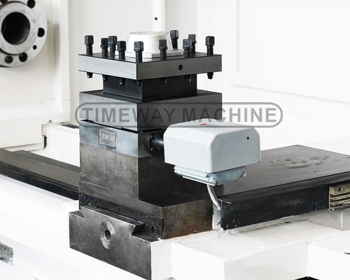 650mm Swing Over Carriage AK-940B CNC Torno orizzontale pesante per il tuo business