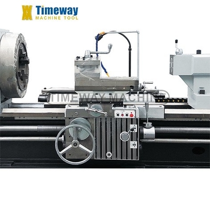 Torno Q-330 per tubi elettrici a 4 mascelle di carico medio larghezza letto metallico 755 mm