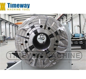 Torno Q-330 per tubi elettrici a 4 mascelle di carico medio larghezza letto metallico 755 mm