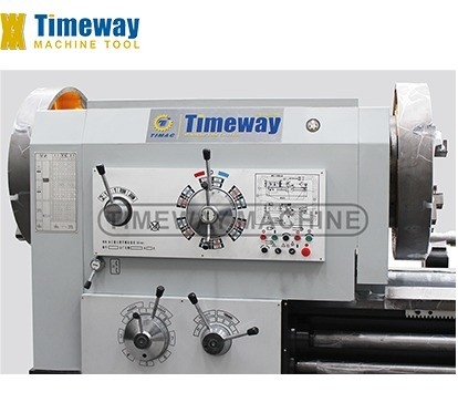 Torno Q-330 per tubi elettrici a 4 mascelle di carico medio larghezza letto metallico 755 mm