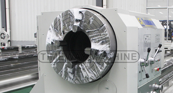 220 mm Larghezza del letto Paese del petrolio Torno a grande foratura per metallo Q-225 filo di tubo Torno orizzontale