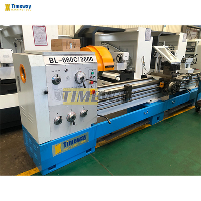 Lunghezza massima 2000mm Mental Gap Bed Lathe Machine Perfetto per varie dimensioni di pezzo da lavoro