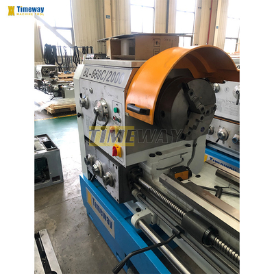 Lunghezza massima 2000mm Mental Gap Bed Lathe Machine Perfetto per varie dimensioni di pezzo da lavoro