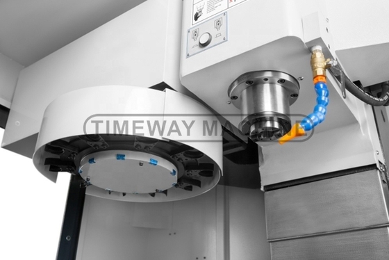 2400KG Peso Letto Tipo Verticale Fresatrice utensile XH7126 con 12 ATC Capacità