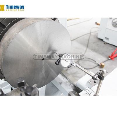 Macchine per tornitori orizzontali pesanti ad alta precisione 3000 mm Max. Lunghezza del pezzo