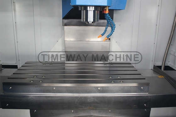 Centro di lavorazione CNC a 3 assi completamente chiuso VMC850 Macchina di fresatura CNC per CNC da Timeway
