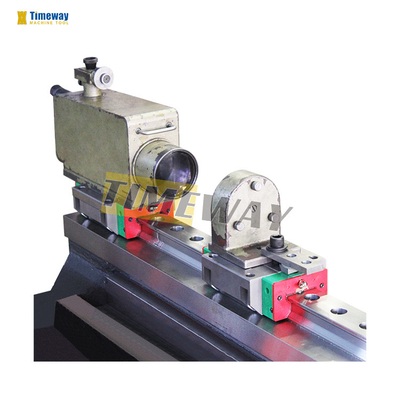 VMC Center Milling Machine con modalità di controllo automatico e velocità di alimentazione elevata