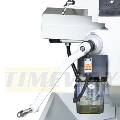 M300A Turret Milling Machine con 380mm Table Travel Z e 127mm Spindle Quill Travel