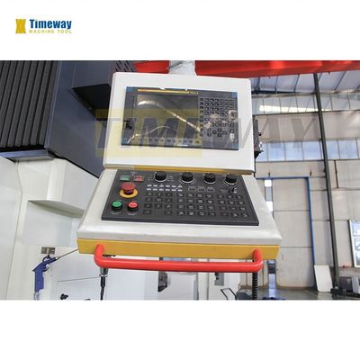 Industria Centrale di lavorazione automatica GANTRY con magazzino utensili Capacità 24 2022 Caldo