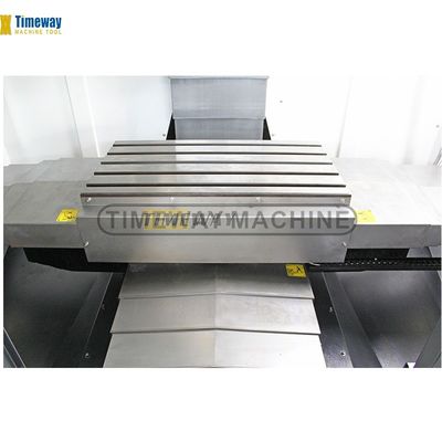 BT40 Centrale di lavorazione verticale ad alta rigidità con alta durata