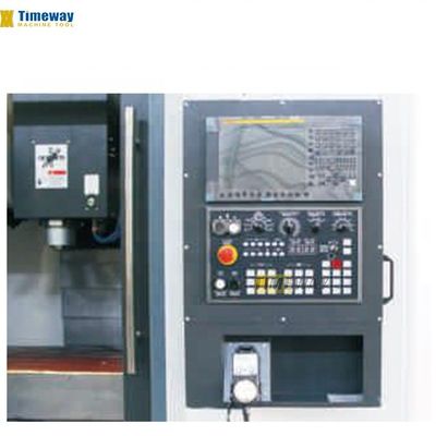Centrale di lavorazione verticale ad alta precisione con singolo mandrino 900x1800 mm Dimensione del tavolo