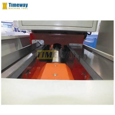 Macchina di bruciatura a rulli a scivolo CNC personalizzata per tubi a sbavatura.