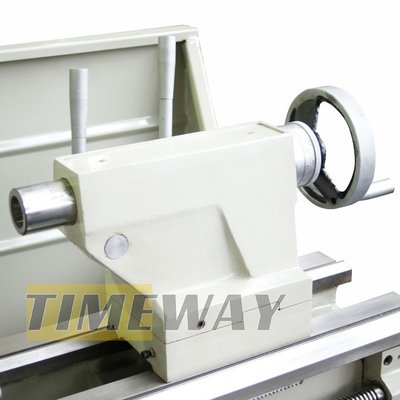 CM400 Lathe a letto orizzontale con altezza centrale di 205 mm e lunghezza di rotazione massima di 1000 mm