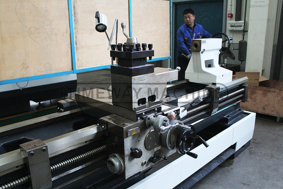 BL-800B Macchina di tornitura a letto aperto con bullone a fusione di 82 mm e peso di 3300 kg