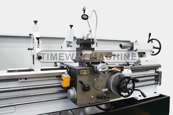 Alta precisione Small Gap Bed Lathe Machine BL-500B per pezzi fino a 1950 mm
