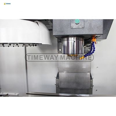 500 mm Table Travel Automatic CNC Vertical Machining Center per la lavorazione di precisione