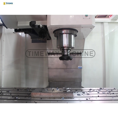 0 6000 giri/m Velocità del mandrino Centro di lavorazione CNC verticale con controller FANUC