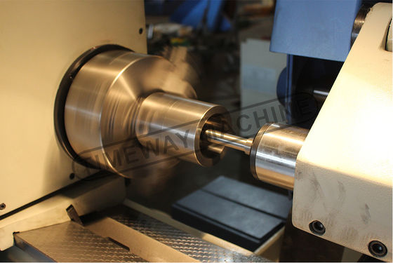 Raggiungere superfici perfettamente macinate con la nostra macchina di rettifica cilindrica di precisione