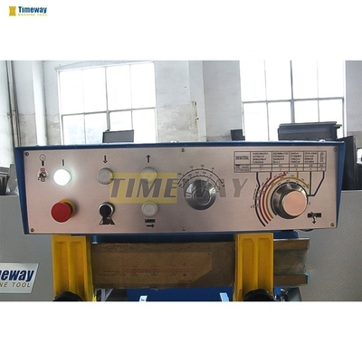 20-65 m/min Velocità della lama Macchina semiautomatica di taglio del metallo per un funzionamento regolare