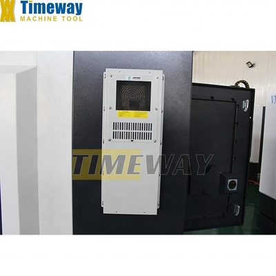 Tavola Dimensione 900x1800mm VMC1690L Verticale Centro di lavorazione CNC con tecnologia avanzata