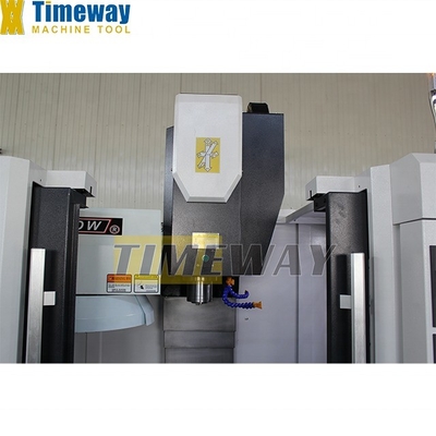 Tavola Dimensione 900x1800mm VMC1690L Verticale Centro di lavorazione CNC con tecnologia avanzata