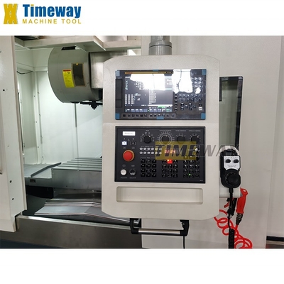 Macchina di fresatura CNC per metallo con 600 mm di percorrenza del tavolo e 8000 giri al minuto di velocità del mandrino