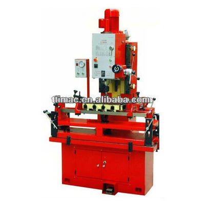 820 mm di X-asse di viaggio manuale Valve Seat Boring Machine T8590A T8590B per l'abborraggio di precisione