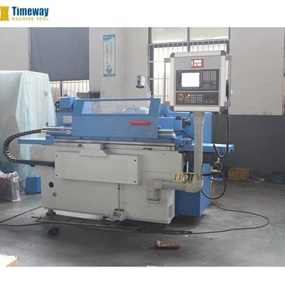 Macchina di rettifica cilindrica di precisione con peso di 3000 kg e lunghezza di rettifica massima di 500 mm