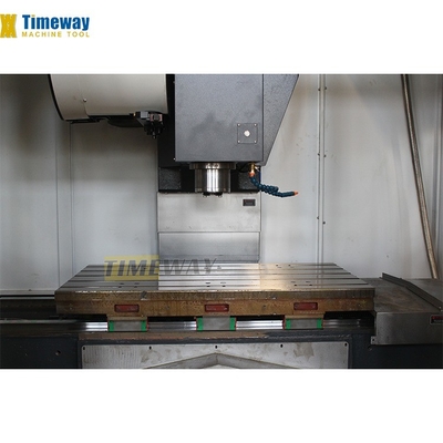 Macchina di fresatura CNC verticale con 1100 mm di percorrenza del tavolo e prestazioni di costo imbattibili
