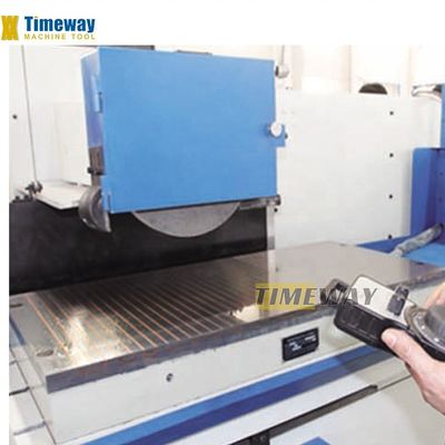 Macchine per la rettifica di superfici per impianti di produzione