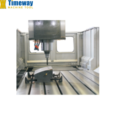 ±0,005 Precisione di posizionamento Centro di lavorazione per tipo di corniciera GMC1800 Macchina di fresatura CNC