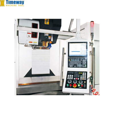 0 6000 giri/m Velocità del mandrino VMC 1370 Centro di lavorazione CNC verticale per la fresatura dei metalli