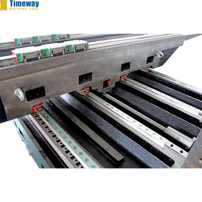 VMC1370L Macchina di fresatura verticale CNC con 3 assi e velocità di alimentazione rapida 24/24/15 m/min