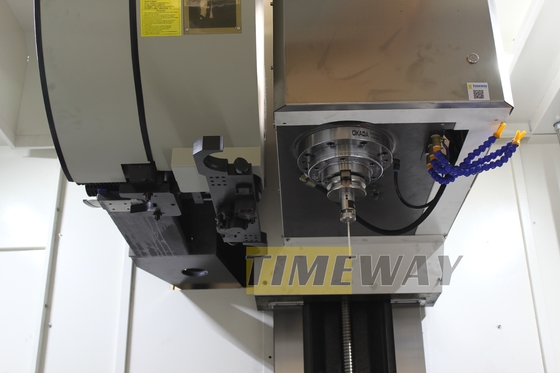 4300 2920 3710 mm Tavola da lavoro Dimensione VMC1690G Centro di lavorazione verticale Macchina di fresatura CNC